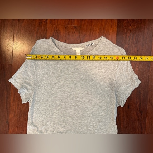 Casual Gray T-Shirt Dress - Picture 3 of 4